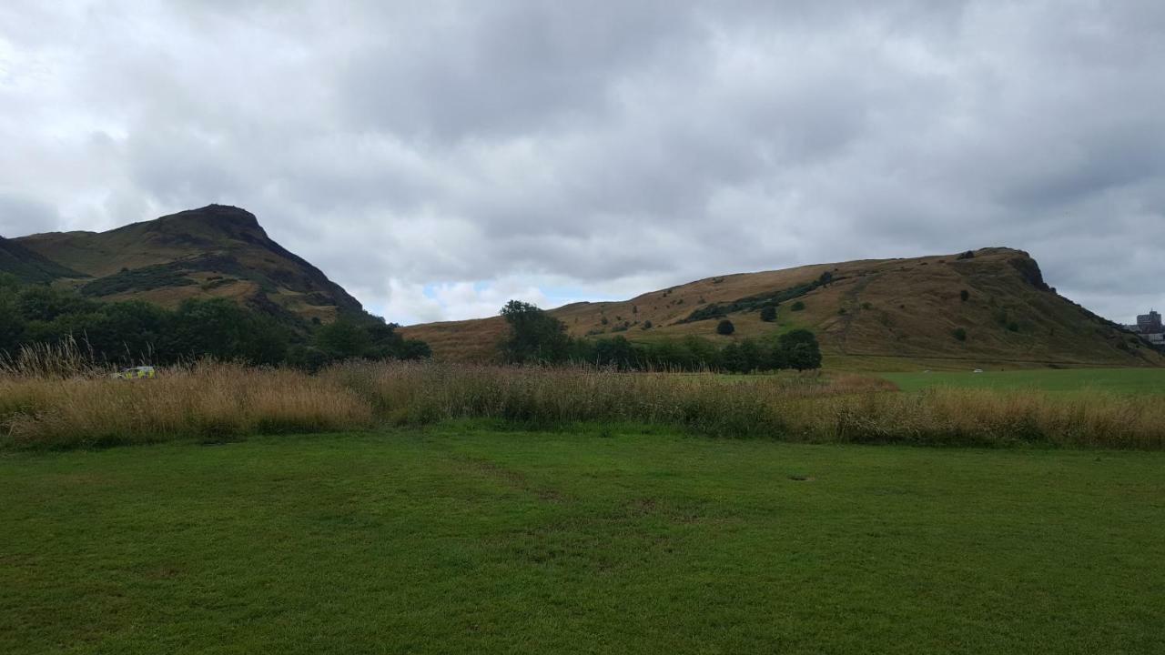 Holyrood Park Apartment Edinburgh Exteriér fotografie